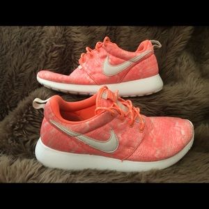 Nike Rose One